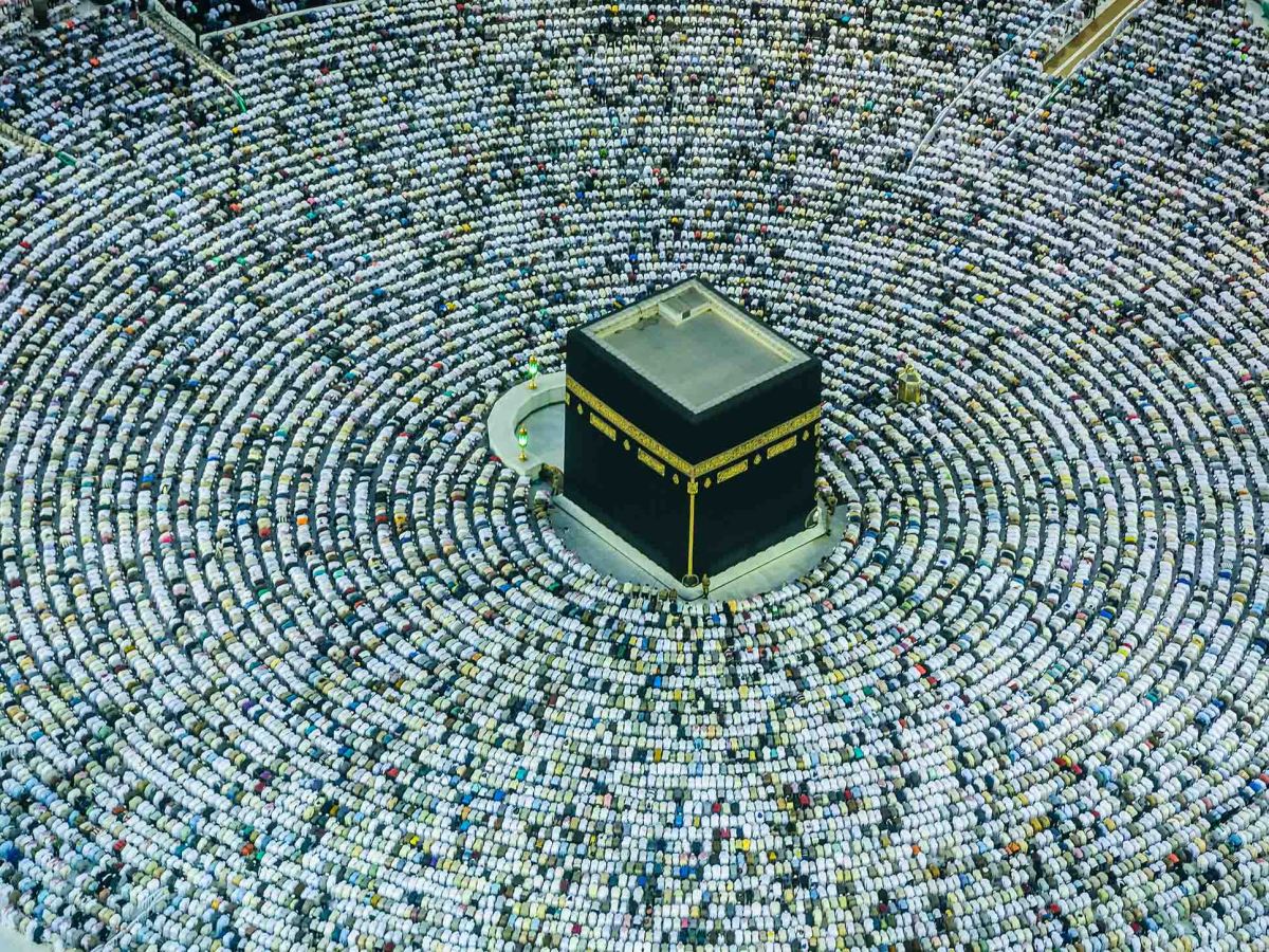 Menunaikan Haji: Sejarah & Hubungannya Dengan&nbsp;Iman