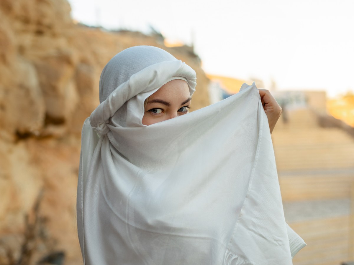 The Polemic Of Aisya’s Age &&nbsp;Rebecca